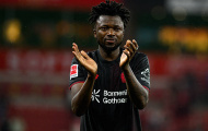 Tapsoba là lời giải cho cơn đau đầu của Chelsea và MU