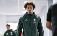 Man Utd đại phẫu hàng công khi Zirkzee đếm ngày rời đi