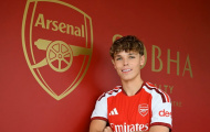 Arsenal hoàn tất vụ Igor Tyjon, công bố số áo đấu