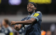 Elanga tái hiện màn ăn mừng thương hiệu của Thierry Henry trước Tottenham