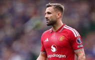 Tại sao Man Utd không mua hậu vệ cánh trái?