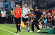 Liam Rosenior gây sốt với bài 'truyền lửa' cực gắt tại Paris FC
