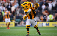 Hull City bị phạt nặng vì khẩu hiệu kỳ thị đồng tính trong trận gặp Chelsea