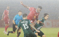 Thoát penalty, Công Phượng và đồng đội vẫn ôm hận tại Hà Tĩnh