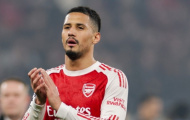Tình hình chấn thương của Saliba, Mosquera và Ben White ra sao?