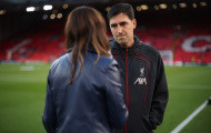 Liverpool hụt hơi, HLV Iraola tính tới phiên chợ Đông