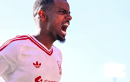 Isak tỏa sáng, Liverpool nhọc nhằn hạ Bournemouth