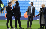 Gary Neville lo Ngoại hạng Anh sụp đổ như Serie A vì Man City