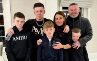 Con trai Wayne Rooney khóc nức nở khi bị Everton loại