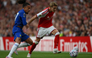Walcott chỉ ra 'tử huyệt' có thể khiến Arsenal đánh mất ngôi vương Ngoại hạng Anh