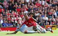 Lời cảnh báo đắt giá của Carragher cho tuyến giữa MU