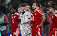 Olise nhận thẻ đỏ, Bayern mất điểm ngay phút 90