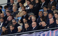 Pep Guardiola chết lặng nhìn PSG vùi dập Man City