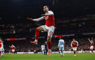 Cuộc họp kín không HLV giúp Arsenal giành cúp Ngoại hạng Anh