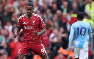 Isak được khuyên rời Liverpool vì HLV Iraola