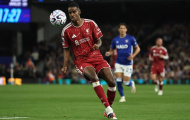 Brentford 1-2 Liverpool: Chủ nhà nhận nhận thẻ đỏ thứ 2