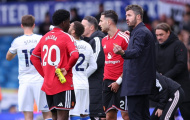 Neville xem Baleba là mảnh ghép sống còn của MU