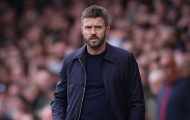 Huyền thoại MU bị chê trách vì làm khó Carrick