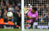 Rulli tỏa sáng, Donnarumma vẫn bất khả xâm phạm tại Man City