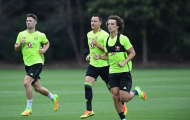 Chùm ảnh: David Luiz tập cực sung, HLV Conte chăm chút Marcos Alonso
