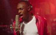 Usain Bolt gây bất ngờ với khả năng ca hát