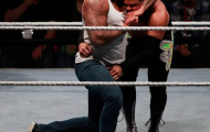 Cựu thủ thành Đức dũng mãnh trên sàn WWE
