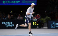 'Người khổng lồ' Isner giành vé vào chung kết Paris Masters