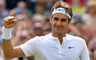 Roger Federer cho Ronaldo và Messi hít khói