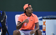 'Trai hư' Kyrgios trả giá đắt vì hành vi ngông cuồng