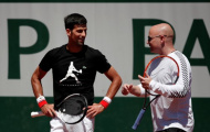 Djokovic tiếp tục hợp tác với Agassi
