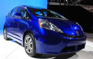 Hãng Honda thử nghiệm nguyên mẫu xe điện Fit EV