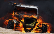 Xe đua tự bốc cháy tại giải Dakar Rally