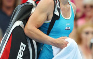 Brisbane International 2012: Stosur bất ngờ bị loại, Serena chấn thương