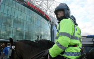 Cảnh sát được trang bị ‘đến tận chân răng’ cho trận derby Manchester