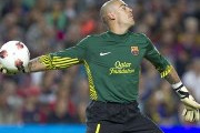 Video: Pha cứu thua tuyệt vời của Victor Valdes vs Espanyol