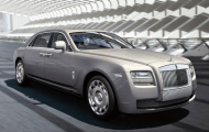 Rolls Royce lập kỷ lục bán xe bất chấp kinh tế thế giới khó khăn