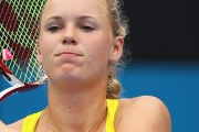 Video WTA Sydney: Wozniacki bất ngờ bị loại ở tứ kết