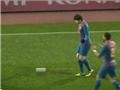 Video: Messi nhảy điệu 'moonwalk' của Michael Jackson trong PES 2012