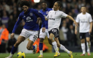 Tottenham từ chối bán Pienaar cho QPR