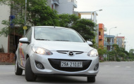 Mazda 2 “nội” tiếp tục giảm giá