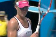 Video Australian Open 2012: Samantha Stosur bất ngờ dừng bước ngay tại vòng 1