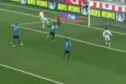 Video Serie A: Ibra tỏa sáng mang về 3 điểm cho MIlan