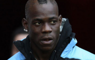 Man City chấp nhận án phạt đối với Balotelli