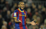 Alves tố Real chơi không đẹp