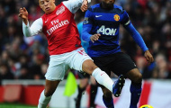 Đại chiến Liverpool - M.U: Sir Alex chọn Evra là đội trưởng
