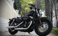 Harley Davidson 48 2012 khoe dáng dưới nắng xuân
