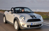 MINI Roadster 2012 có giá 24.350 USD
