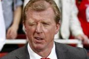 Video: Steve McClaren bị bóng ma tấn công?