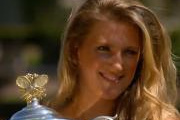 Video: Vika Azarenka rạng ngời bên danh hiệu Grand Slam đầu tiên