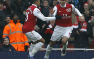 Van Persie 'nức nở' khen đồng đội trẻ